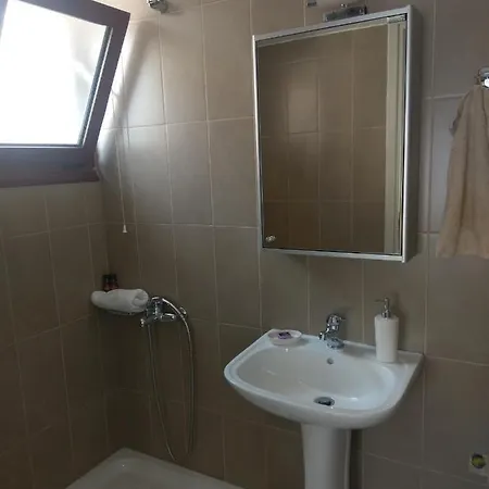Appartement Prokymaia 2 *